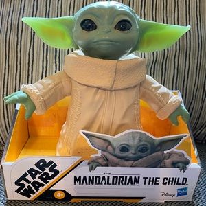 The chid form Star Wars The Mandalorian